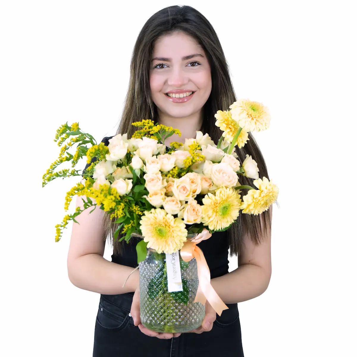 toskana-esintisi-cam-vazoda-sari-gerbera-ve-somon-gul-aranjmani 2 toskana-esintisi-cam-vazoda-sari-gerbera-ve-somon-gul-aranjmani 2